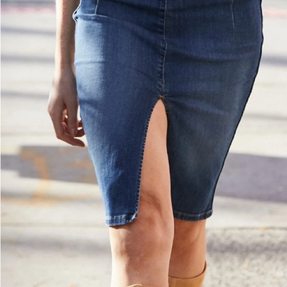 Lee Women's Blue denim Pencil Skirt